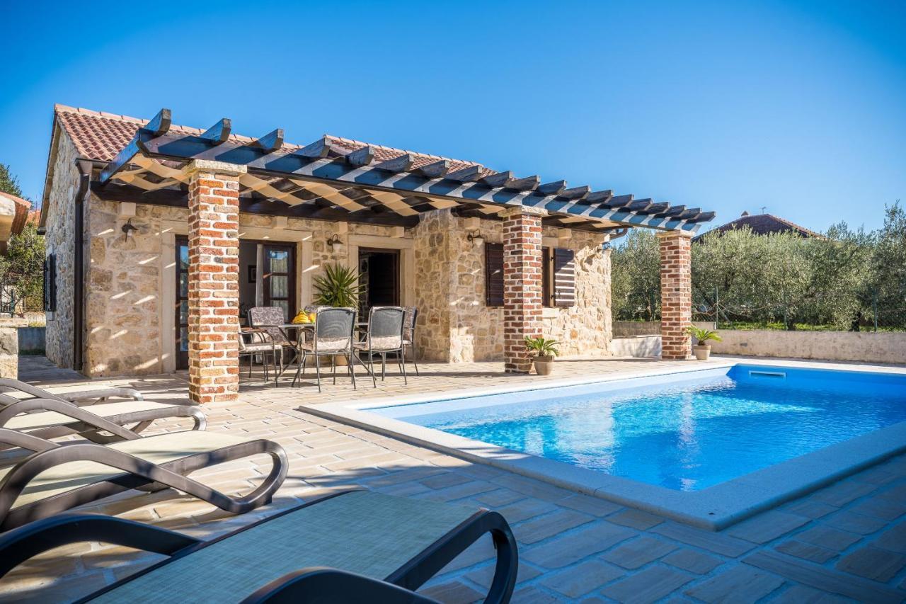 Holiday Home Sandra Sukošan Exterior foto